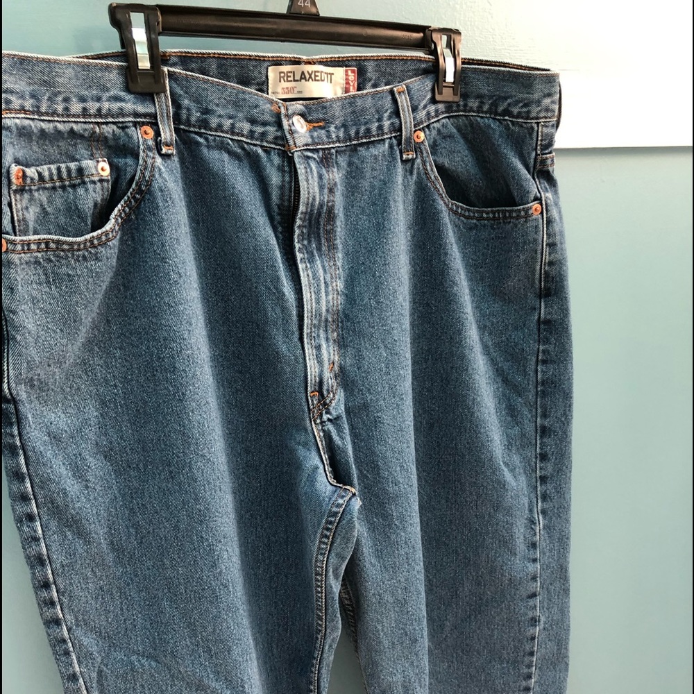 Men’s Levi’s relaxed fit jeans